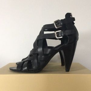 Franco Sarto Black Size 8 Strappy Heels